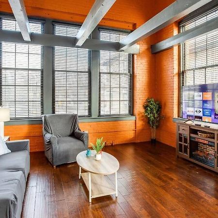 Centric Modern Loft W/ King Beds & Smart Gametable Villa Rochester Luaran gambar